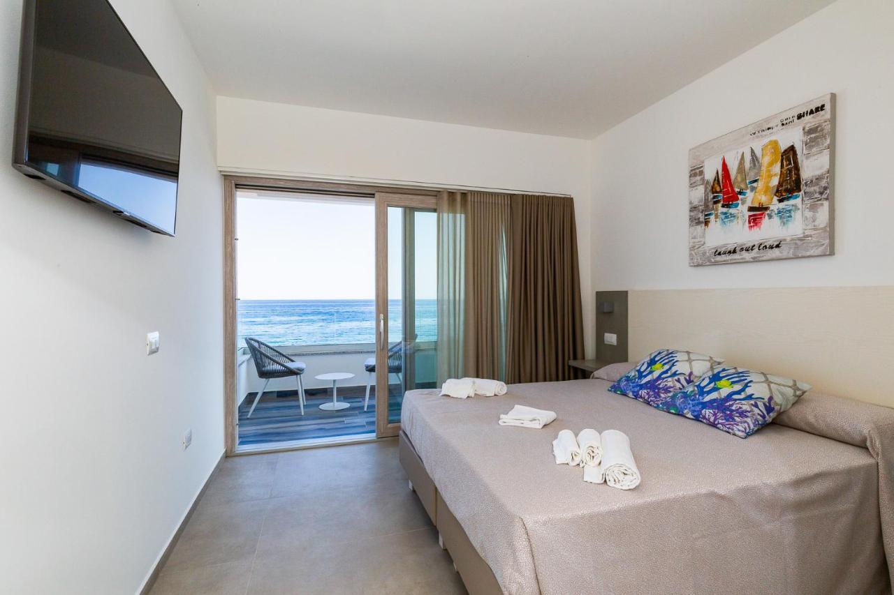 Hotel Caramare Кала-Гононе Экстерьер фото