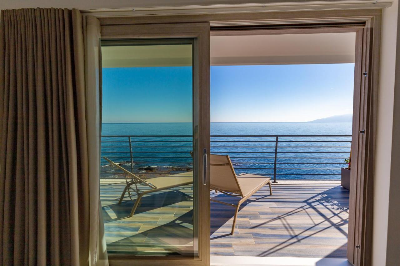Hotel Caramare Кала-Гононе Экстерьер фото
