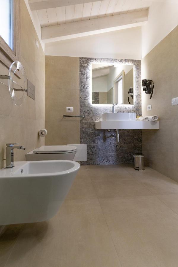 Hotel Caramare Кала-Гононе Экстерьер фото